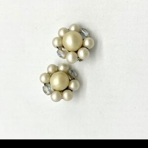 Elegant Cream Pearl Cluster Earrings